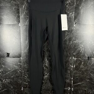 Lululemon Women's Black Nulu Highrise Leggings Size 6 -NEW